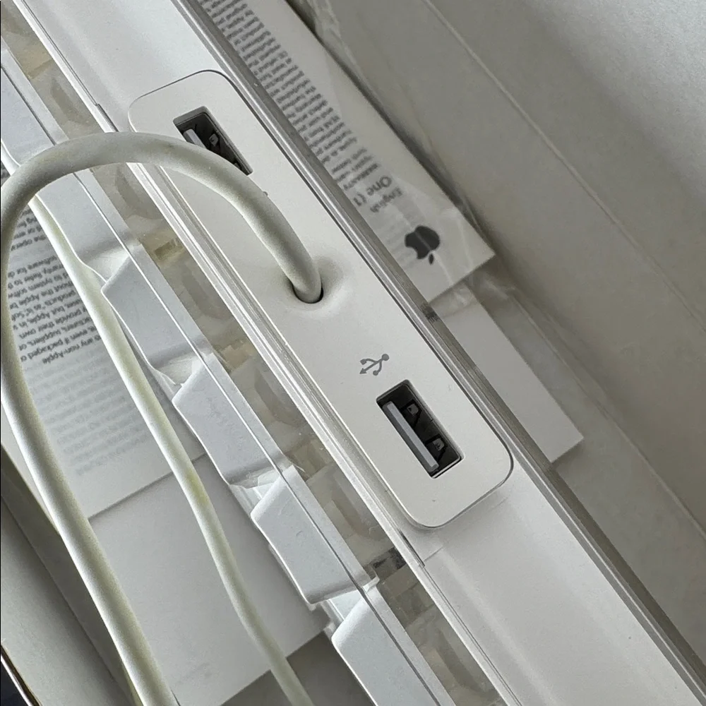 Retro Mac Apple White Clear Computer Keyboard USB Wired Cable with box